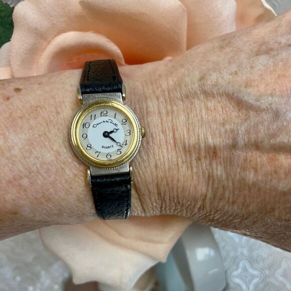 Vintage Oscar de la Renta Dainty Two-Tone Dress Watch with Flexible Lugs - Picture 8 of 16